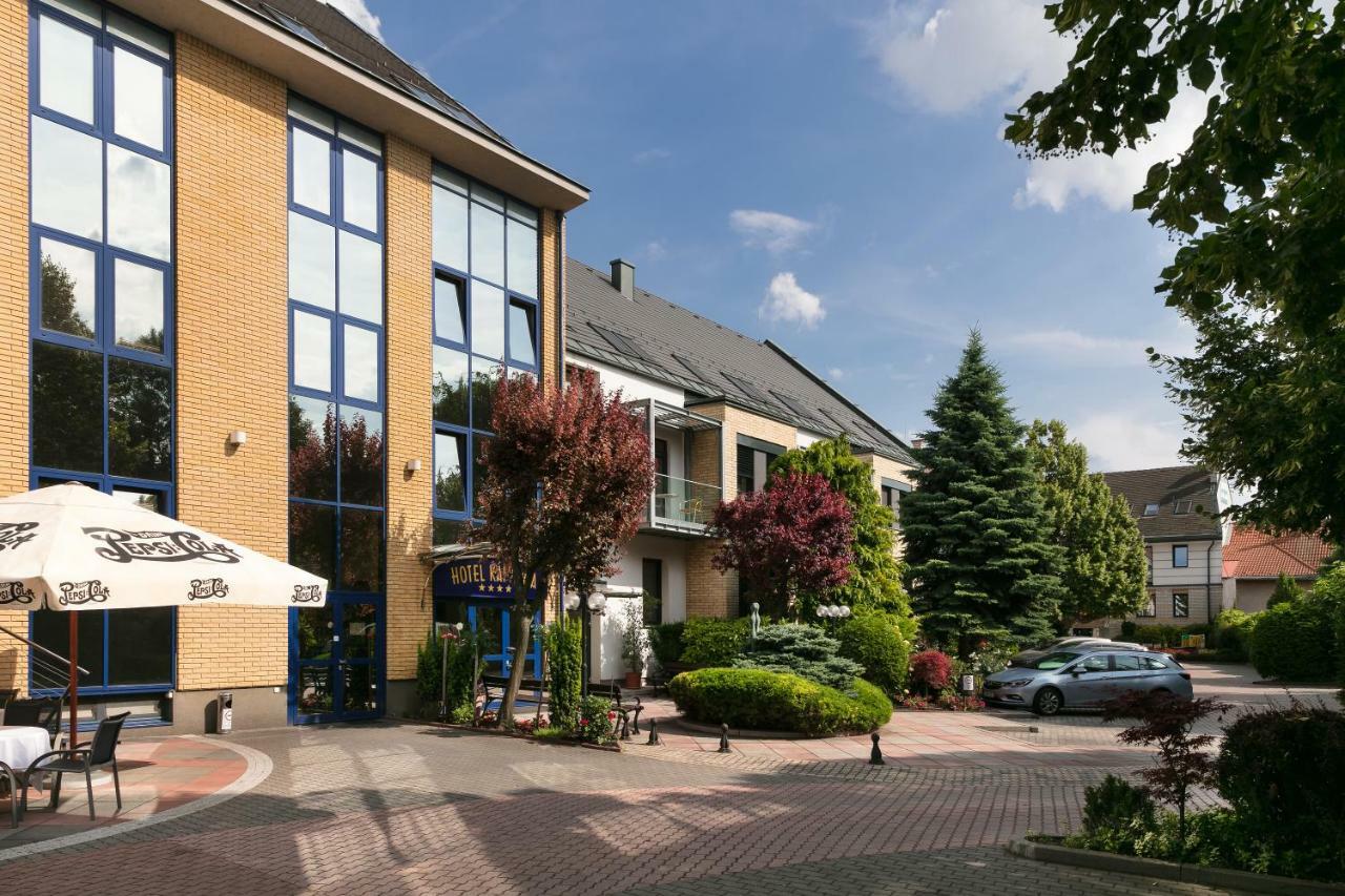 Hotel Kálvária Superior Győr Exterior foto
